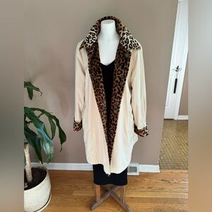 💕SOLD💕 Reversible Leopard Print Beige Coat